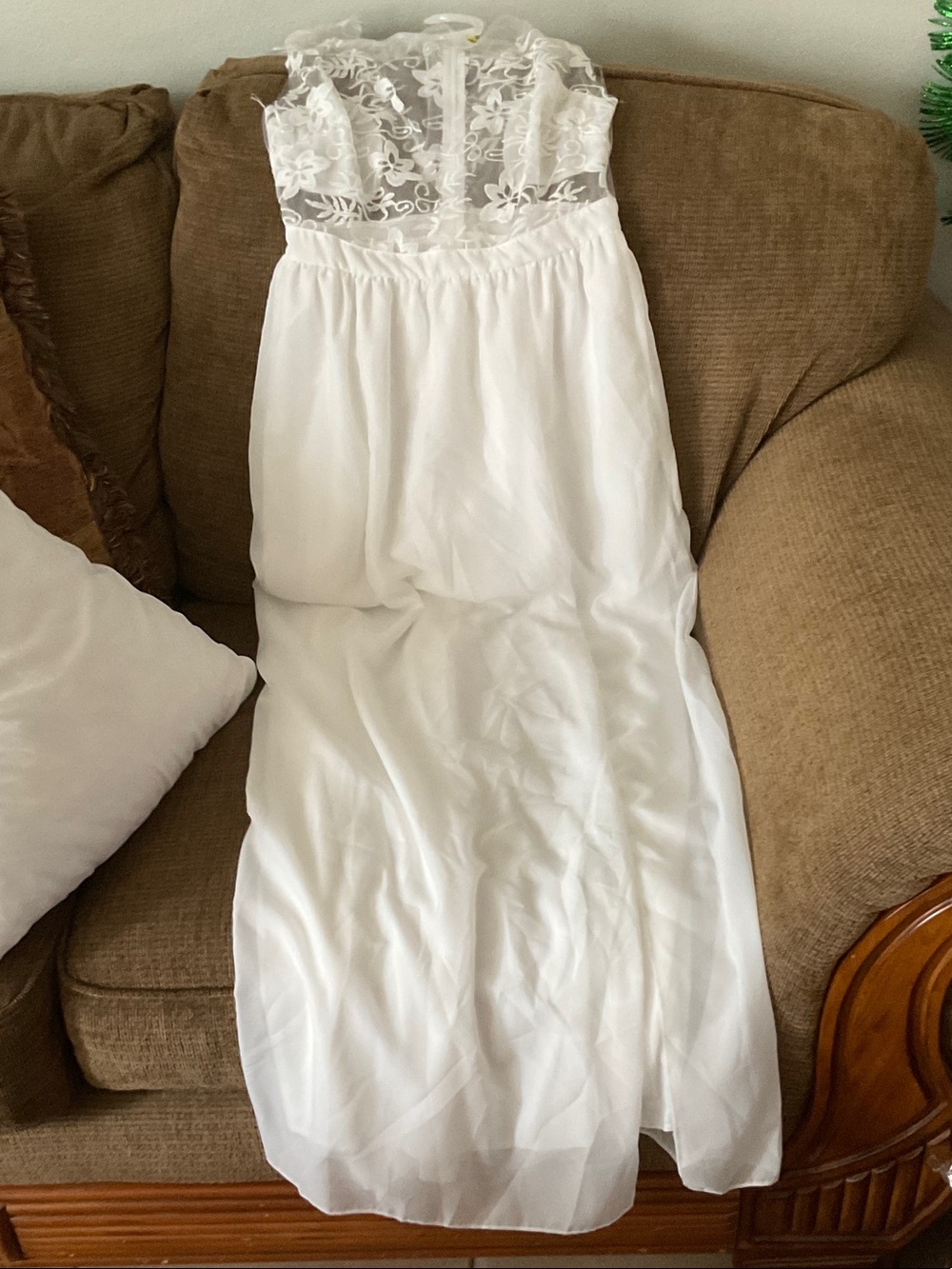 White Lace Bodice Dress with Sheer Floral Back is very small - Picture 2 of 5